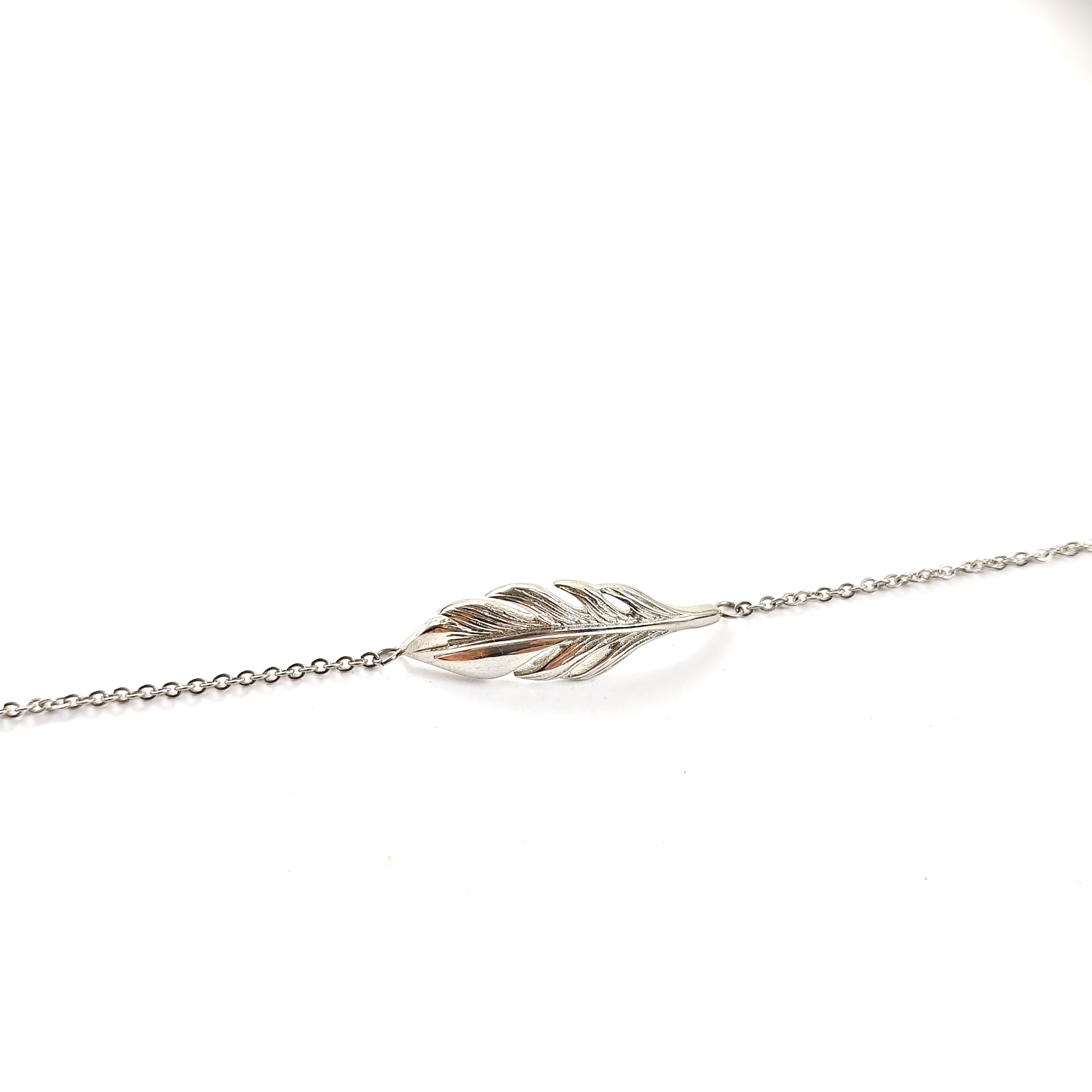 Gourmette en Acier Inoxydable – Motif Plume Gourmette en Acier Inoxydable – Motif Plume