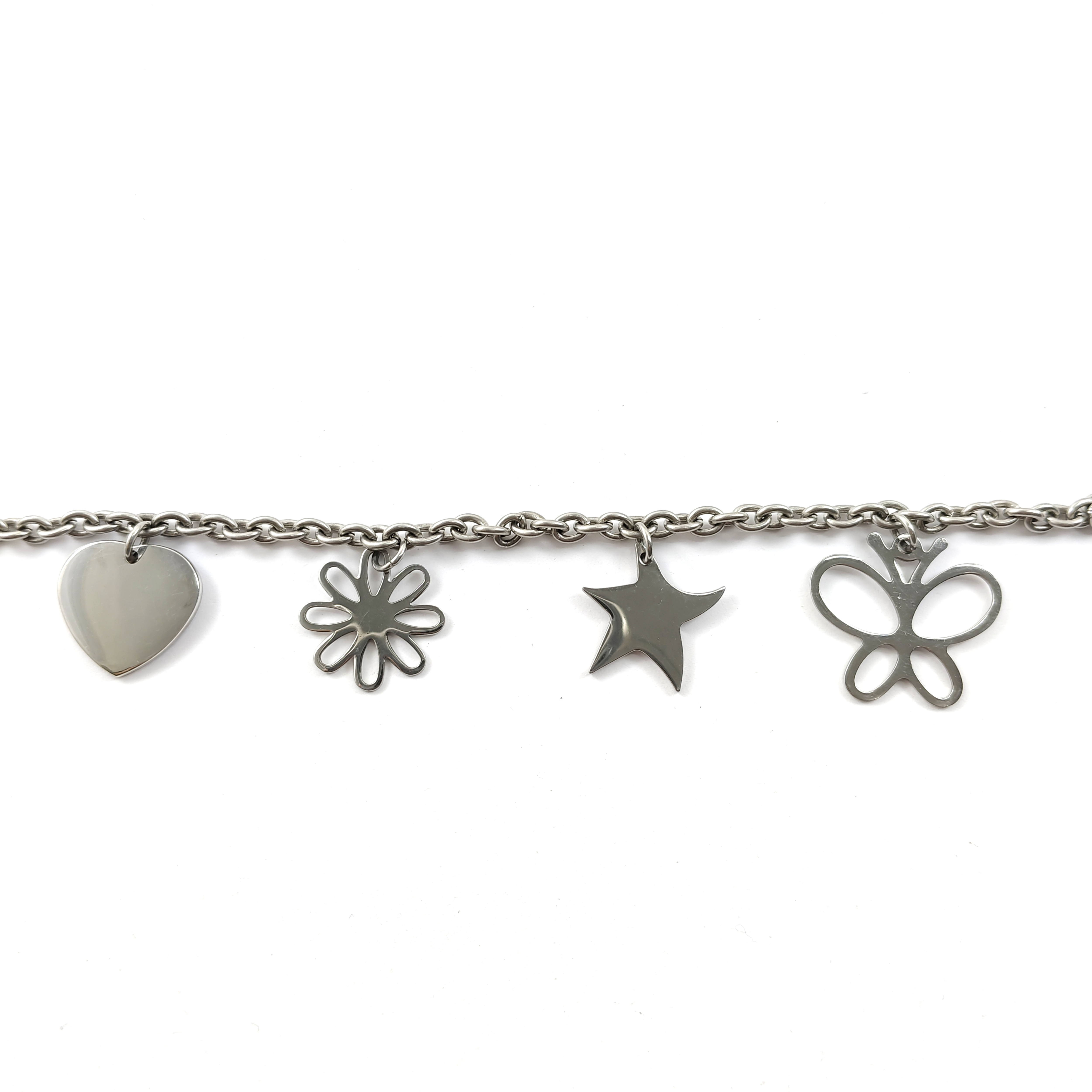 Gourmette en Acier Inoxydable – Charms Cœur, Fleur, Étoile et Papillon Gourmette en Acier Inoxydable – Charms Cœur, Fleur, Étoile et Papillon