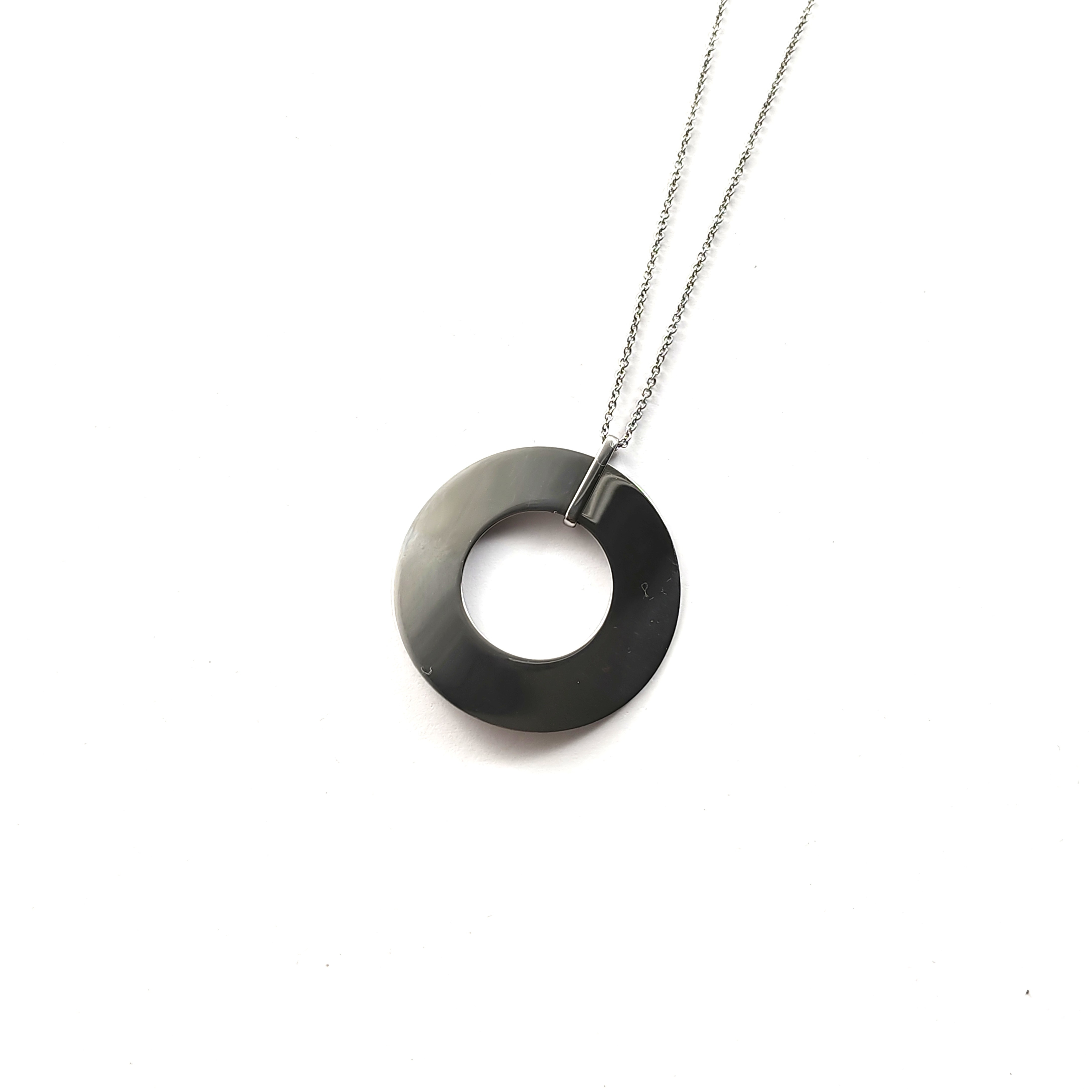 Collier Cercle Minimaliste en Acier Inoxydable Collier Cercle Minimaliste en Acier Inoxydable