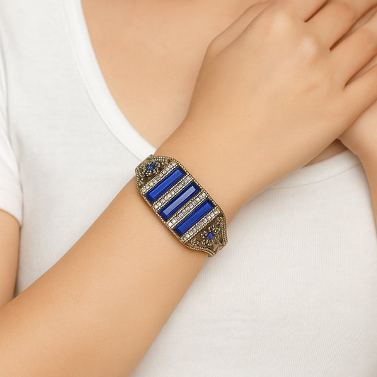 Bracelet Antique en Argent Orné de Pierres Bleues et Zircons – Élégance Royale