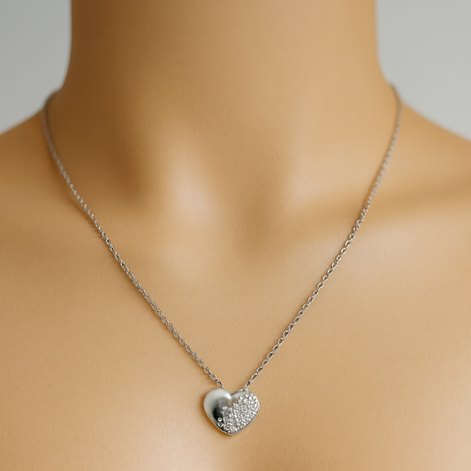Collier Cœur en Acier Inoxydable – Finition