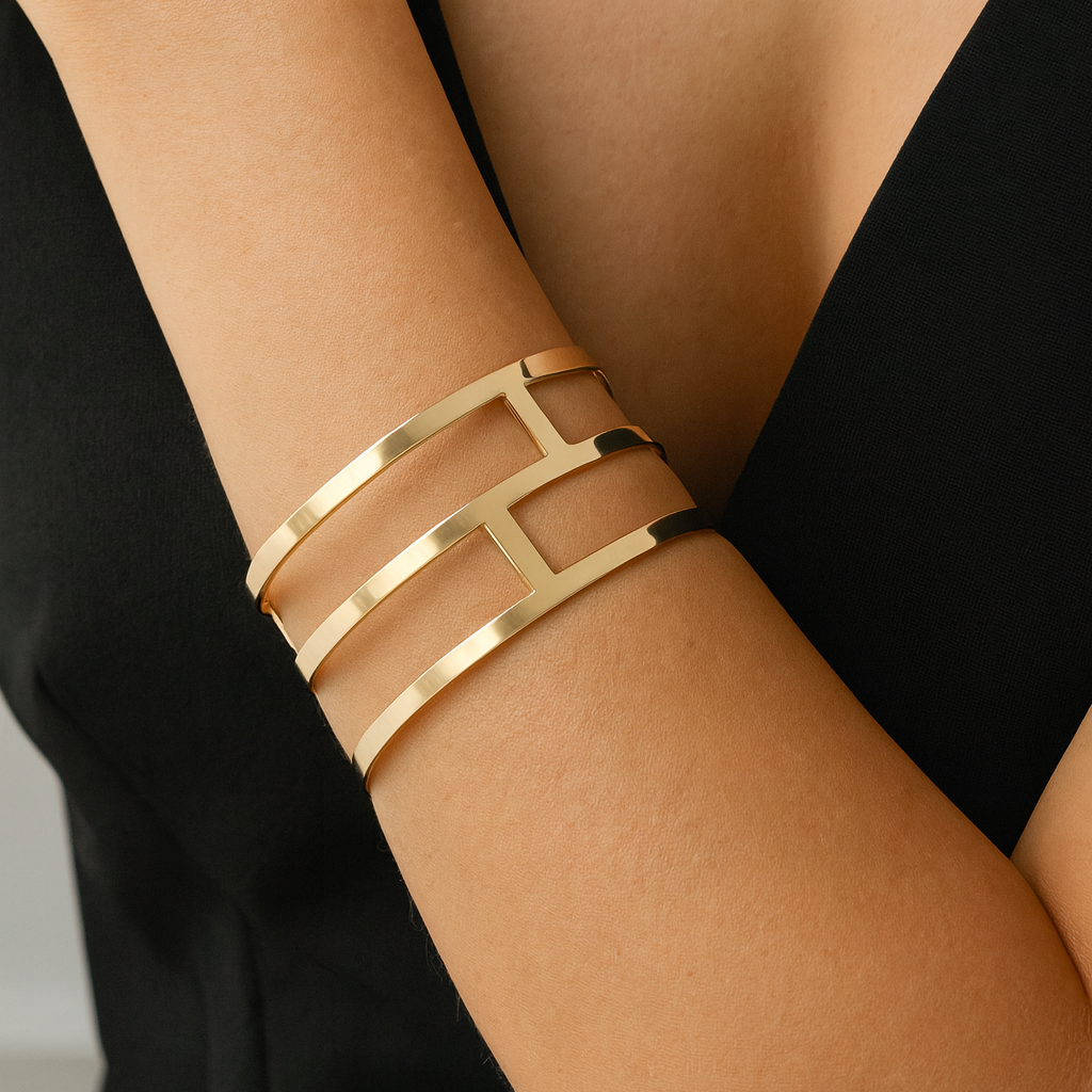 Bracelet manchette géométrique en acier inoxydable  doré Bracelet manchette géométrique en acier inoxydable  doré