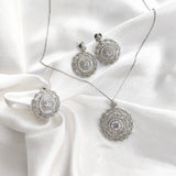 Parure élégante en argent et zircon Parure élégante en argent et zircon