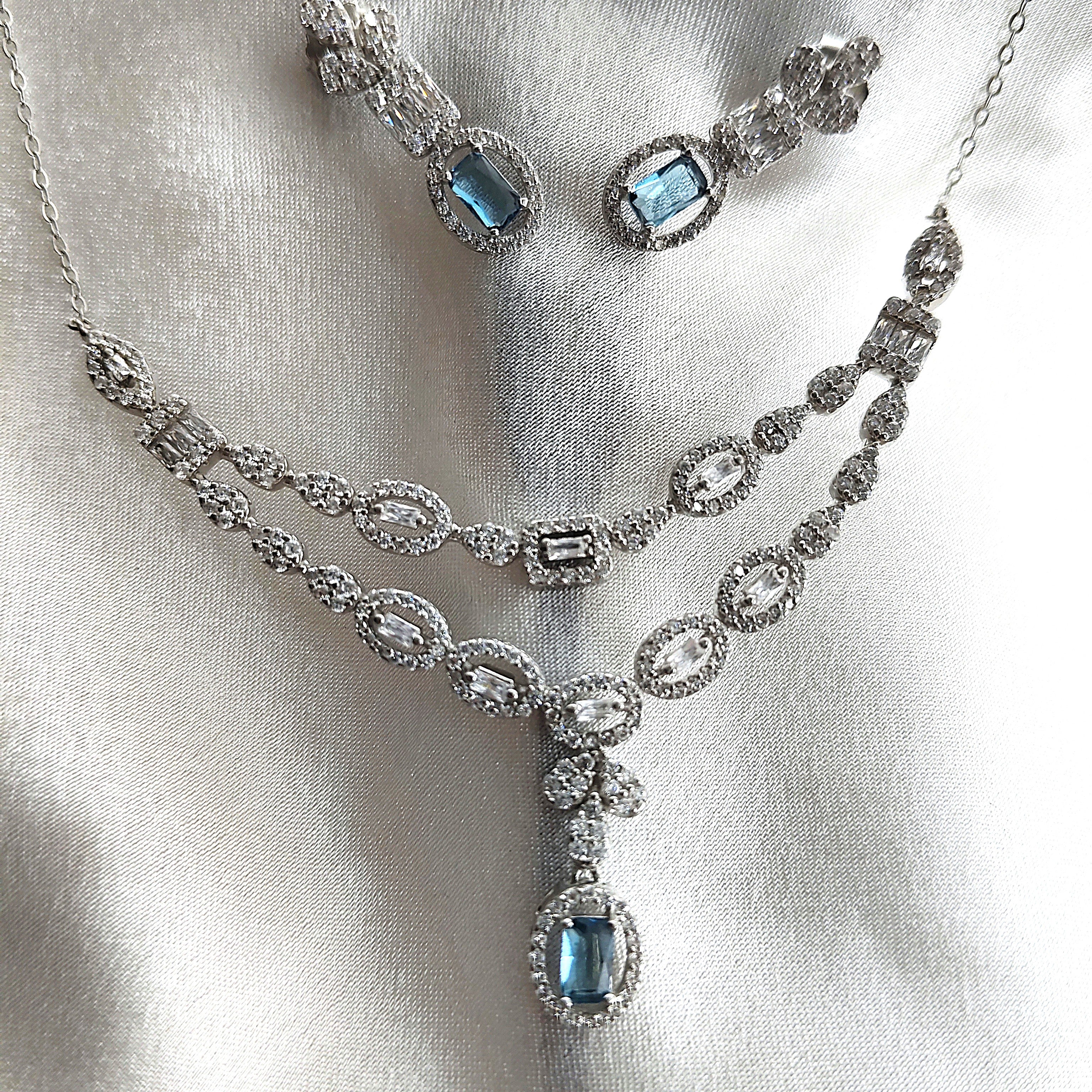 Parure Royale en Argent avec Pierres Bleues Parure Royale en Argent avec Pierres Bleues