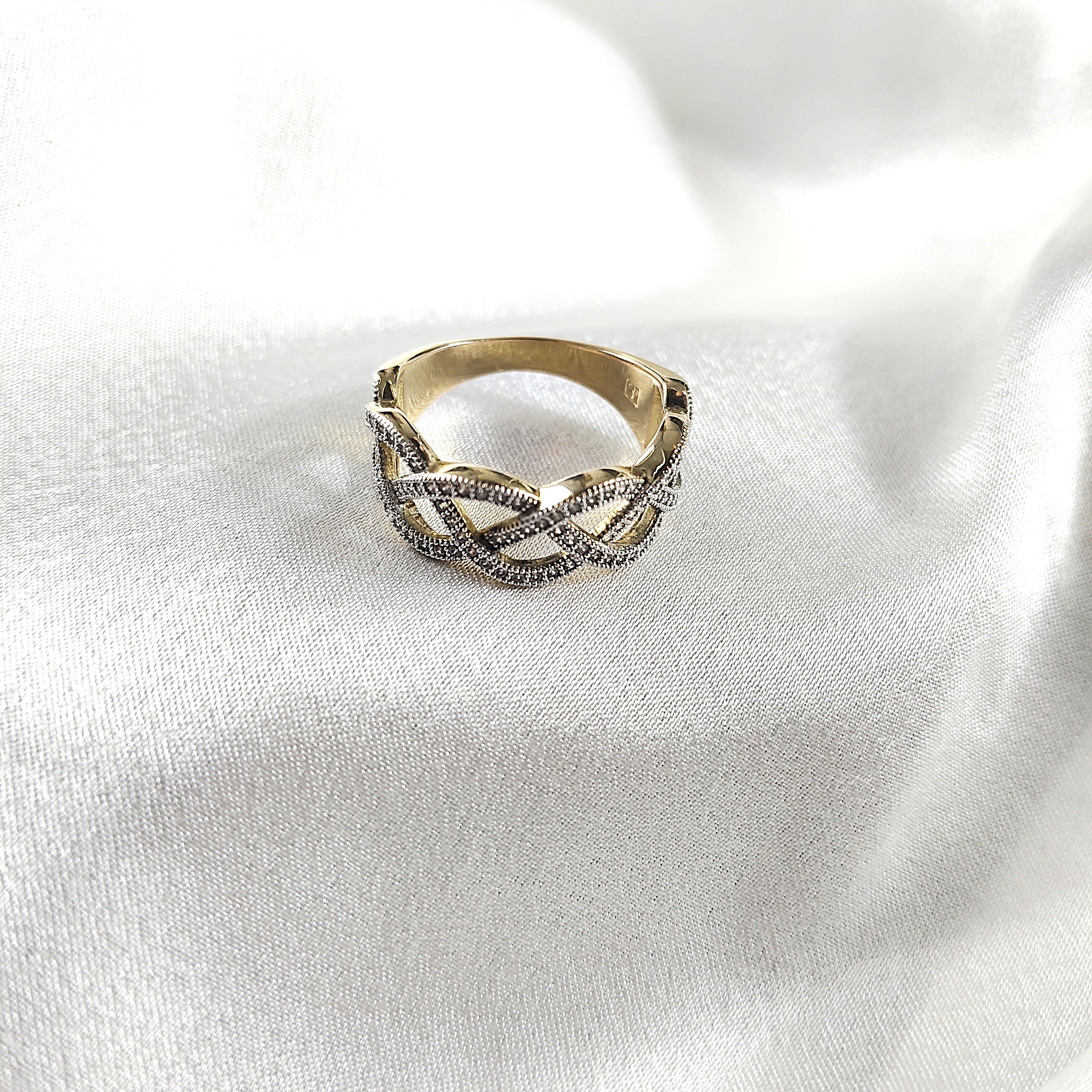 Bague “Élégance Entrelacée” en Plaqué Or Bague “Élégance Entrelacée” en Plaqué Or