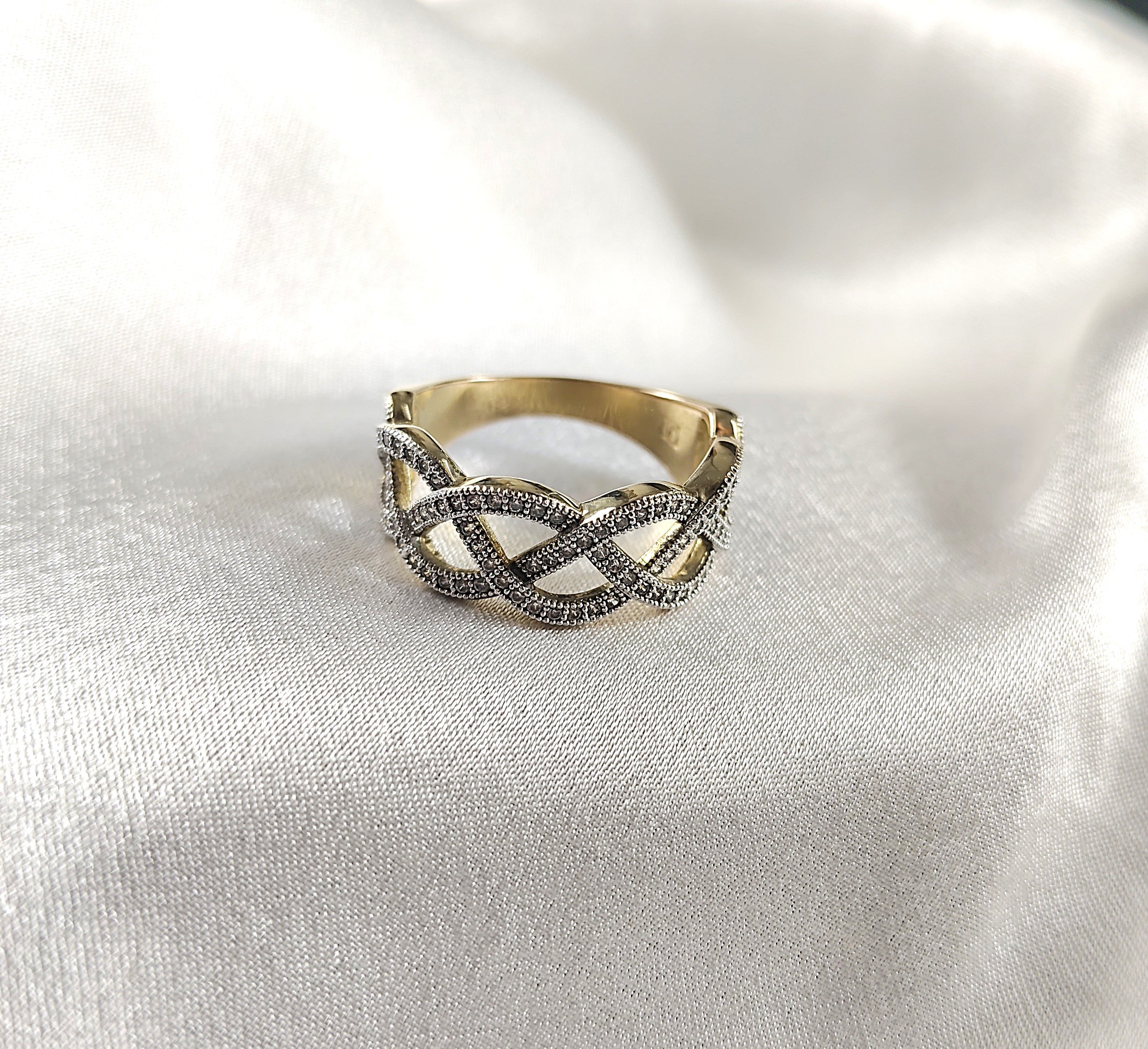 Bague “Élégance Entrelacée” en Plaqué Or Bague “Élégance Entrelacée” en Plaqué Or