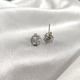 Boucles d’Oreilles “Éclat Carré” en Argent Boucles d’Oreilles “Éclat Carré” en Argent
