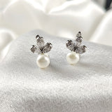 Boucles d’Oreilles “Perle Fleurie” en Argent Boucles d’Oreilles “Perle Fleurie” en Argent