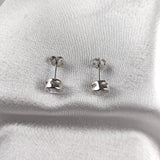 Boucles d’Oreilles “Éclat Classique” en Argent Boucles d’Oreilles “Éclat Classique” en Argent