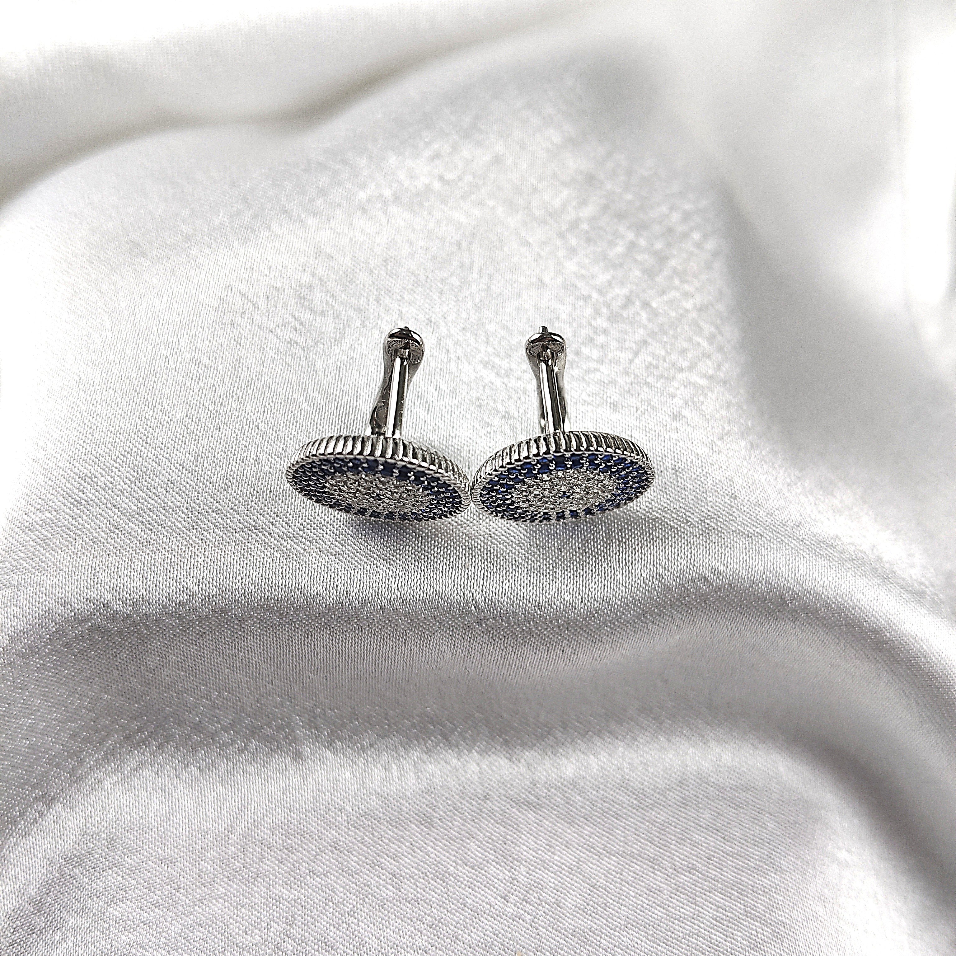 Boucles d’Oreilles “Œil Protecteur” en Argent et Oxydes Bleus Boucles d’Oreilles “Œil Protecteur” en Argent et Oxydes Bleus