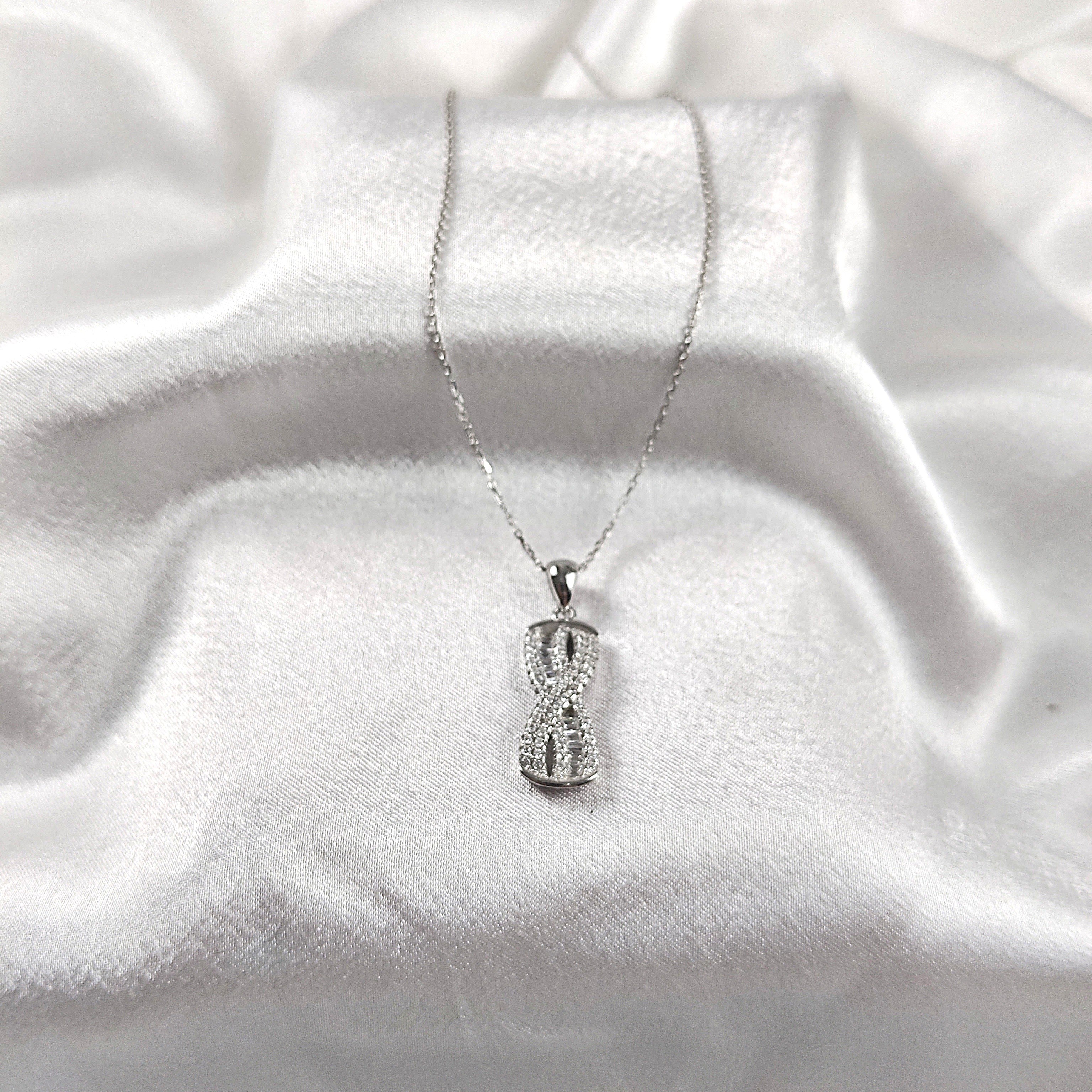 Collier “Élégance Torsadée” en Argent 925 Collier “Élégance Torsadée” en Argent 925