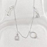 Chaîne en Argent avec Pendentifs Mode Glamour Chaîne en Argent avec Pendentifs Mode Glamour