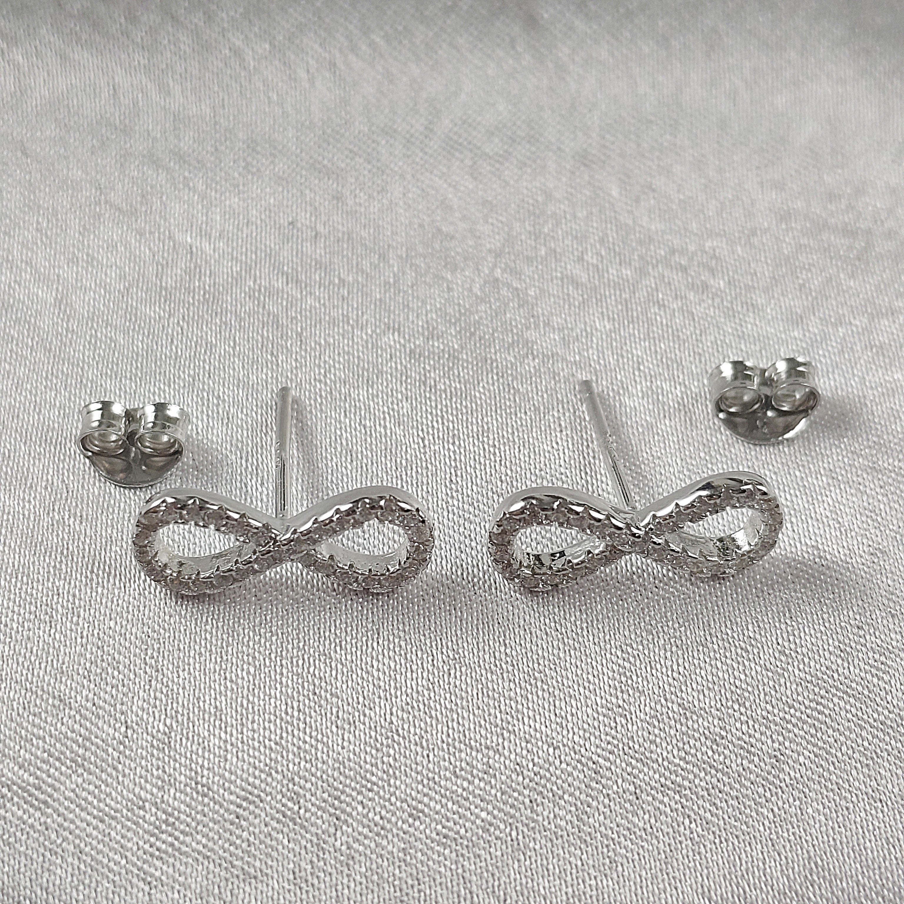 Boucles d’Oreilles Infini Pavées en Argent 925 Boucles d’Oreilles Infini Pavées en Argent 925