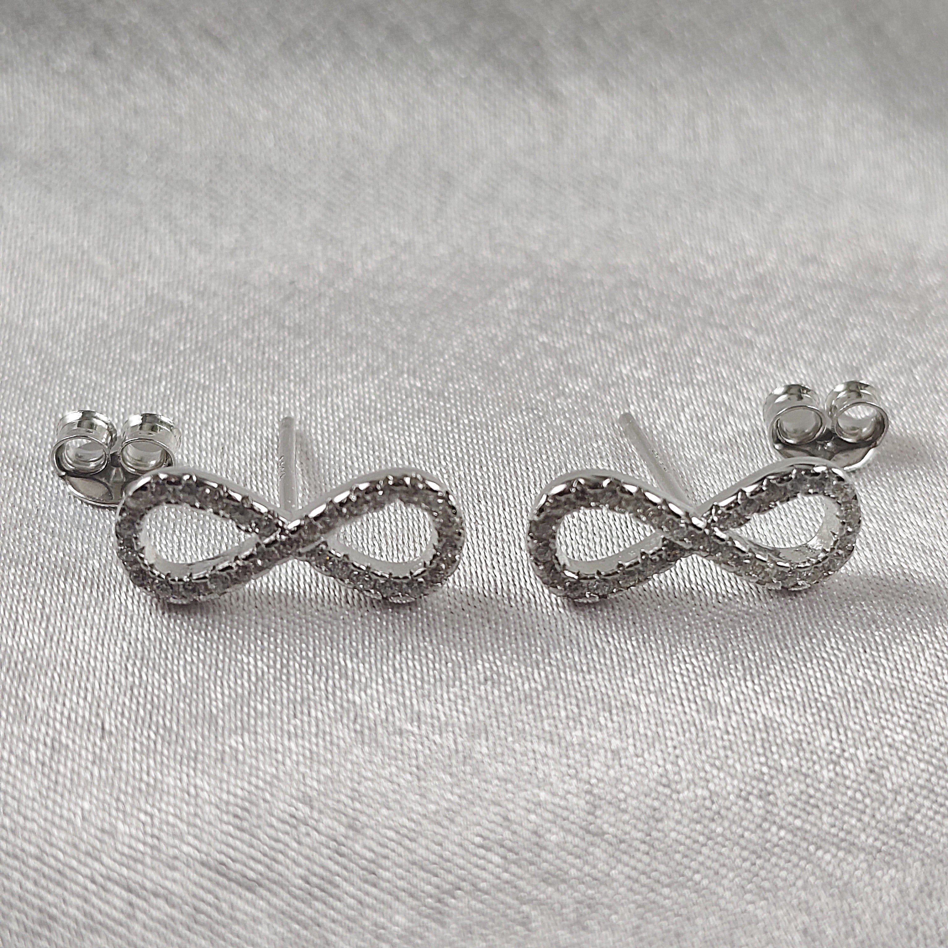 Boucles d’Oreilles Infini Pavées en Argent 925 Boucles d’Oreilles Infini Pavées en Argent 925