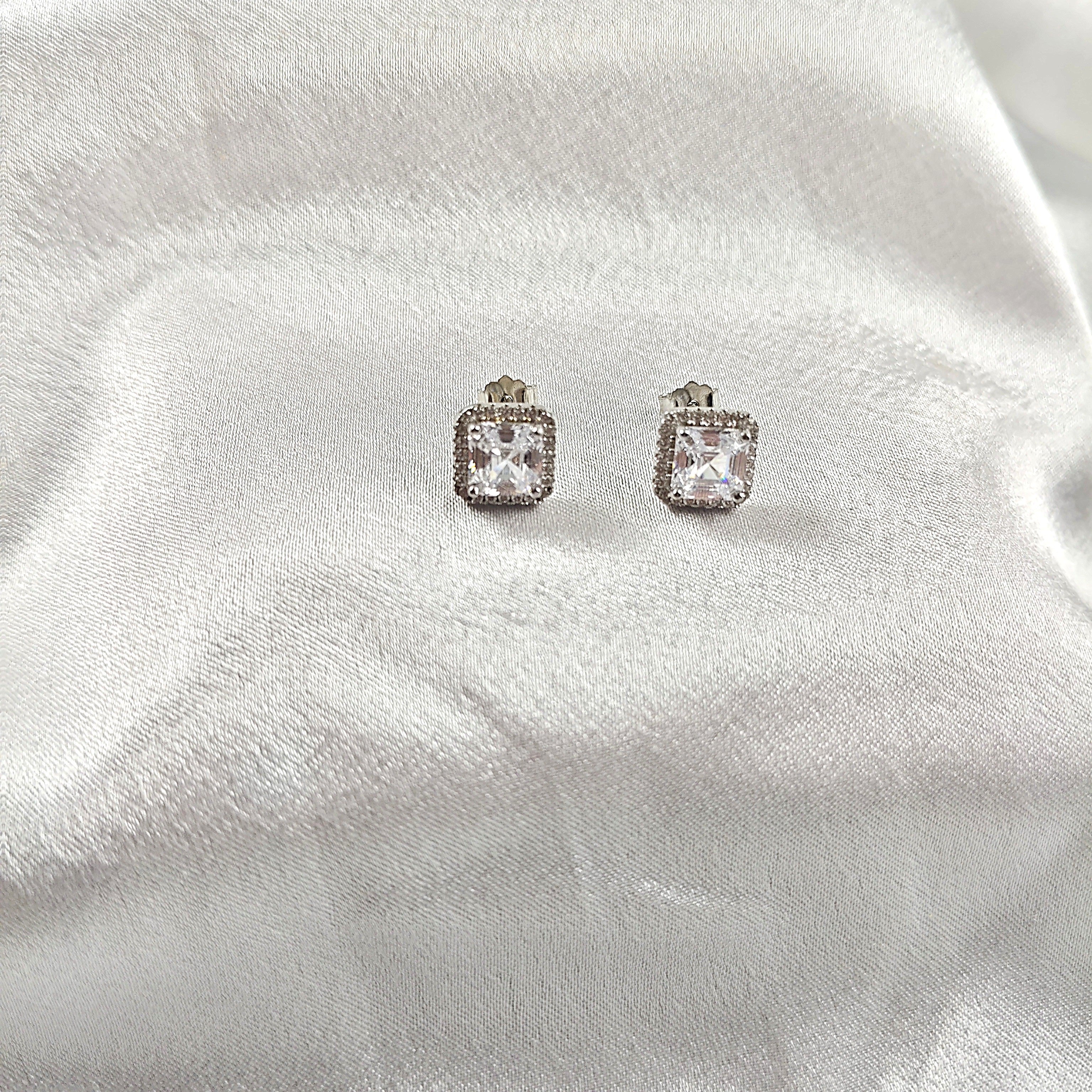 Boucles d’Oreilles Carrées Halo en Argent 925 Boucles d’Oreilles Carrées Halo en Argent 925