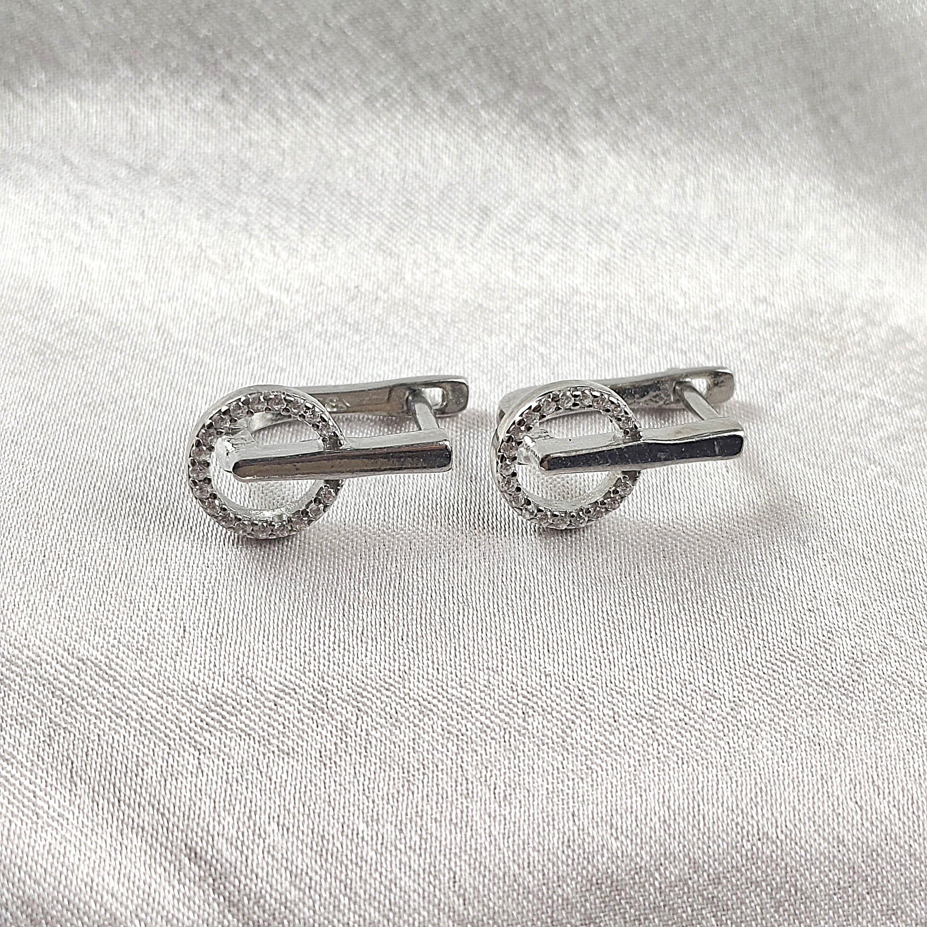 Boucles d’Oreilles Cercle & Barre en Argent 925 Boucles d’Oreilles Cercle & Barre en Argent 925