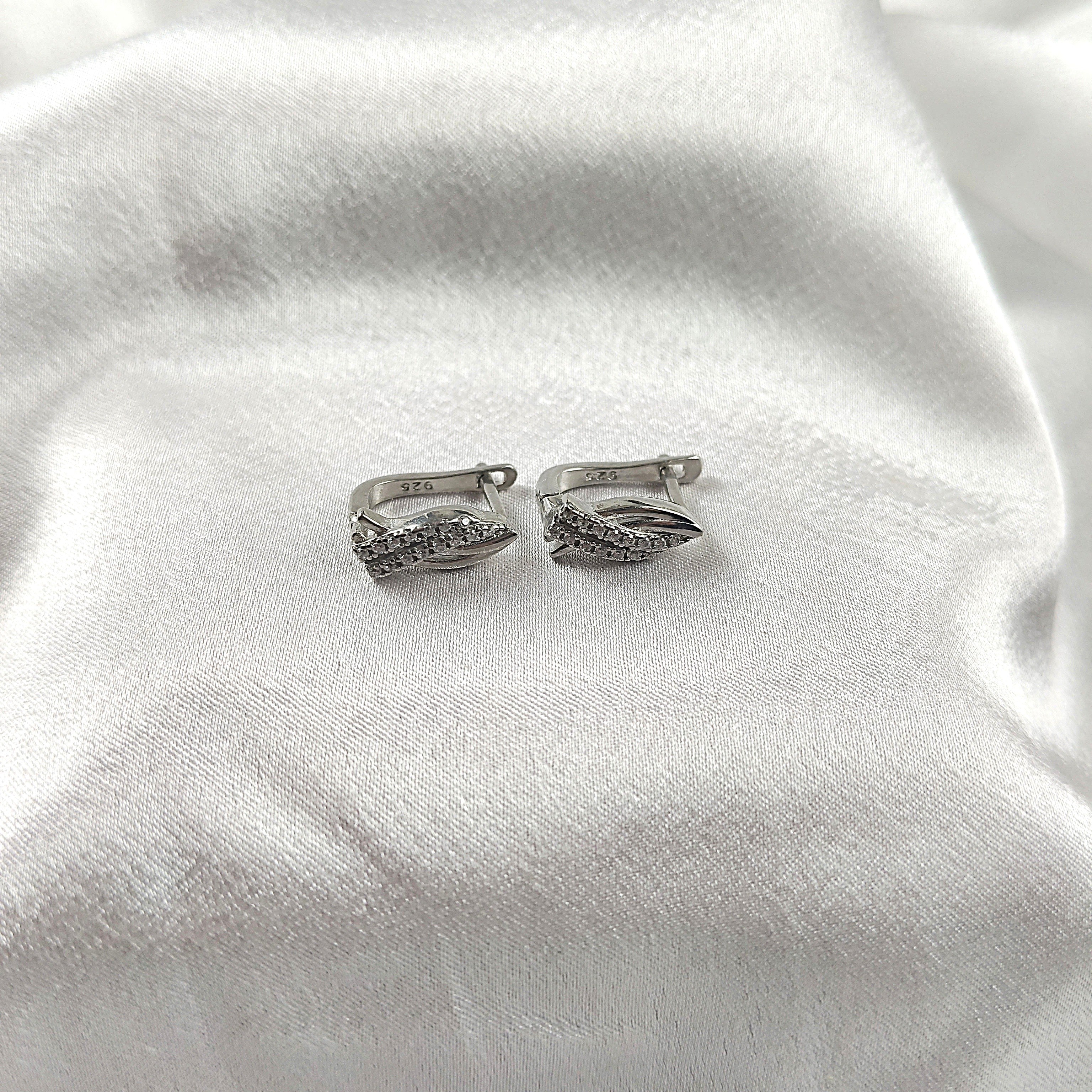 Boucles d’Oreilles Feuille Élégante en Argent 925 Boucles d’Oreilles Feuille Élégante en Argent 925