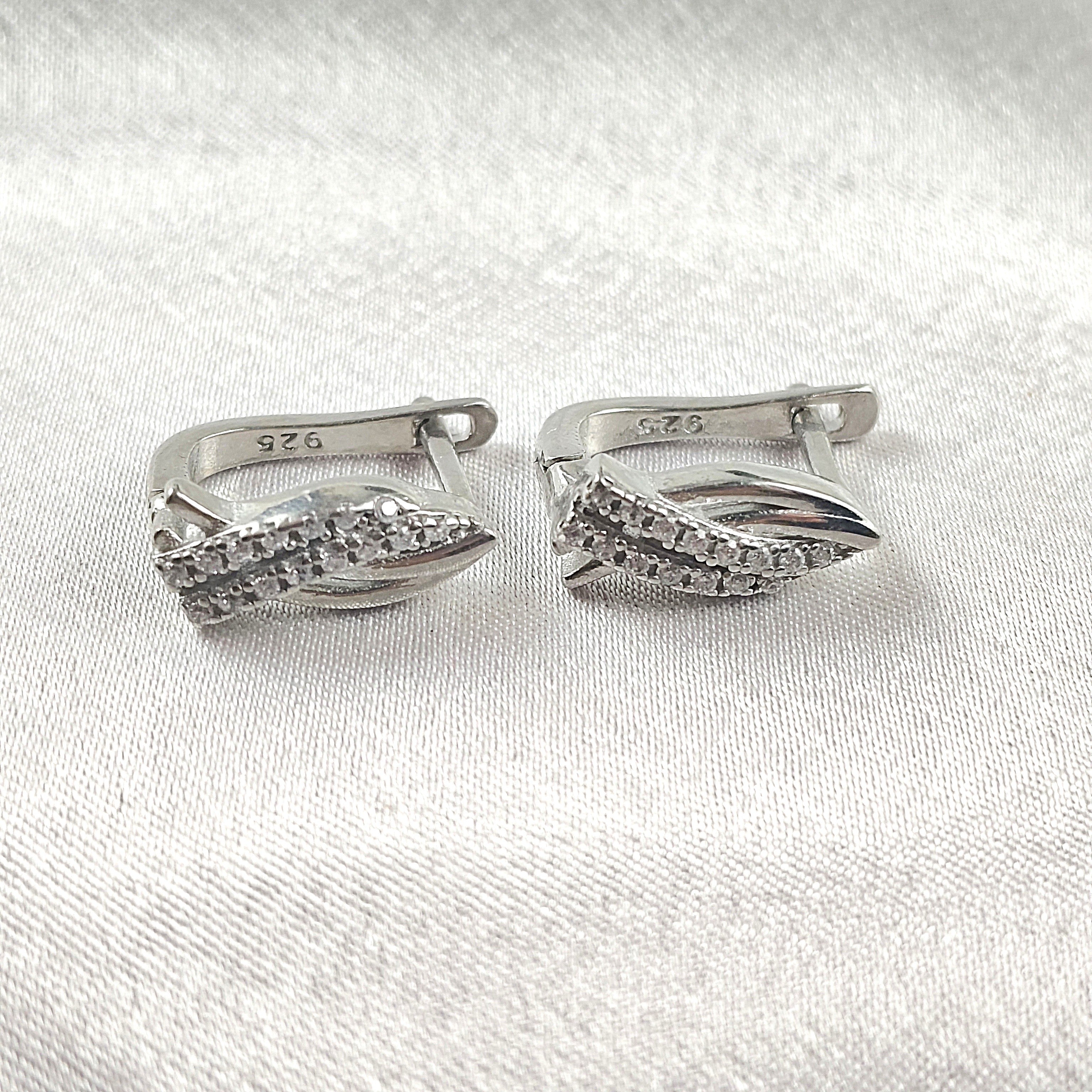 Boucles d’Oreilles Feuille Élégante en Argent 925 Boucles d’Oreilles Feuille Élégante en Argent 925