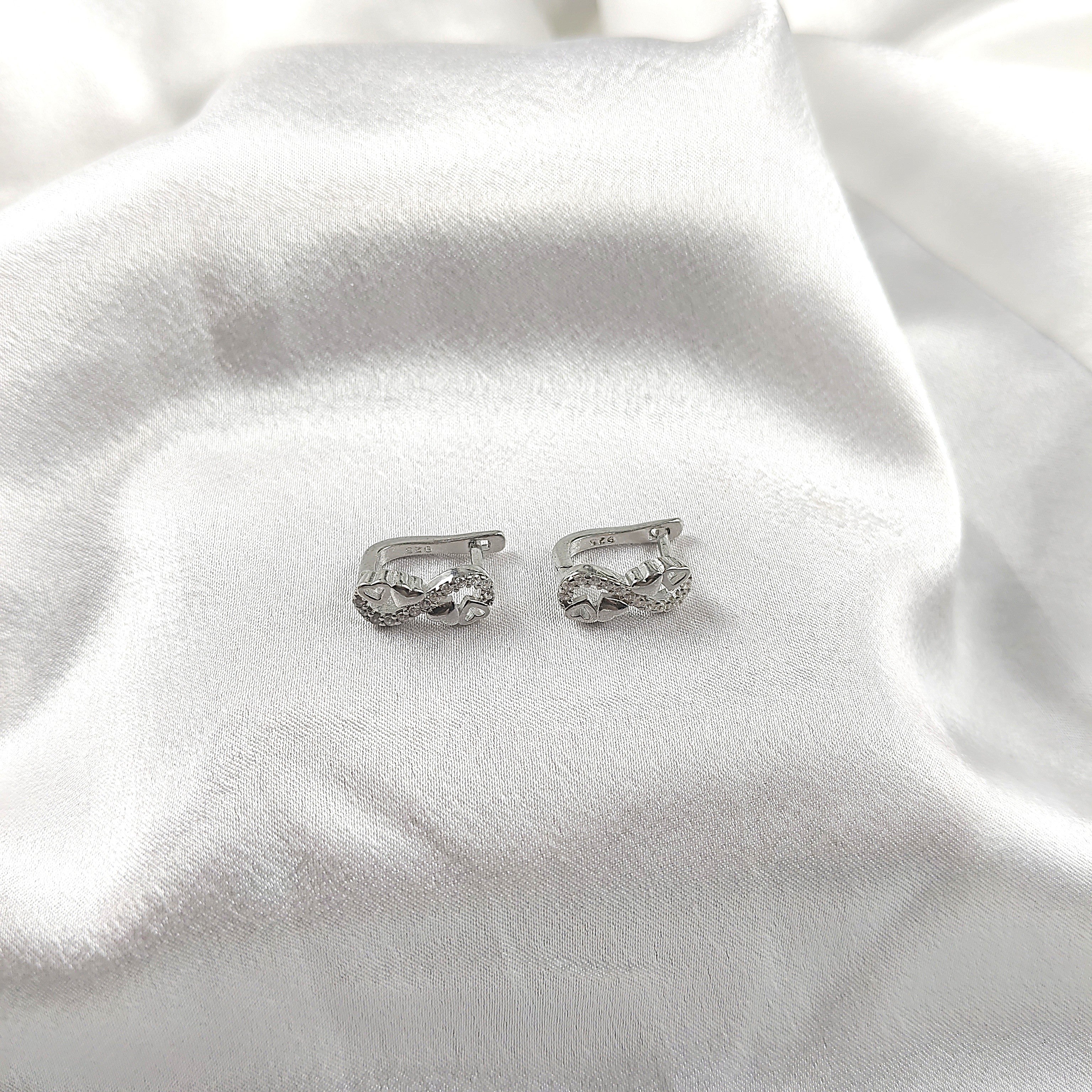 Boucles d’Oreilles Infini & Cœurs en Argent 925 Boucles d’Oreilles Infini & Cœurs en Argent 925