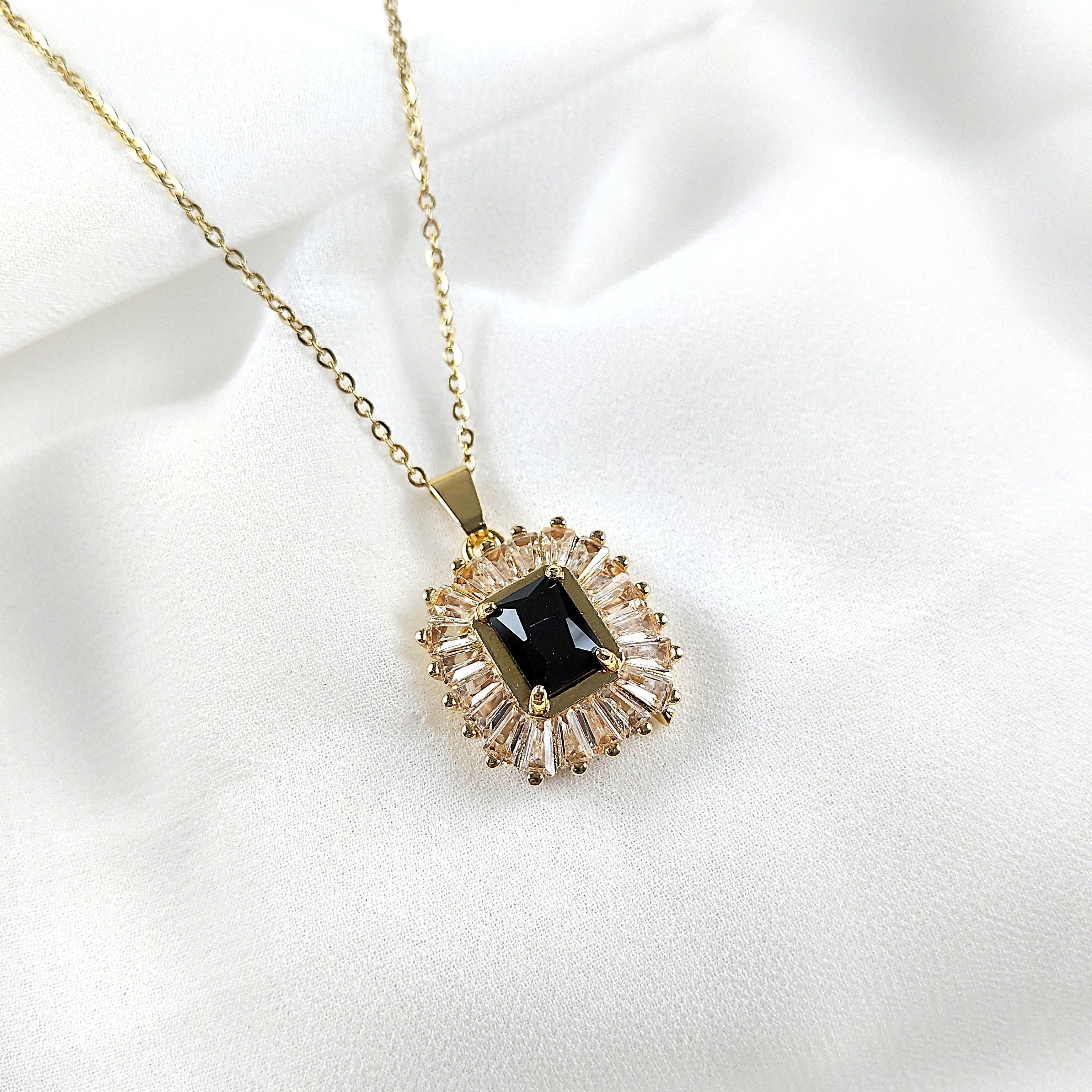 Collier Éclat Impérial en Acier Doré Collier Éclat Impérial en Acier Doré