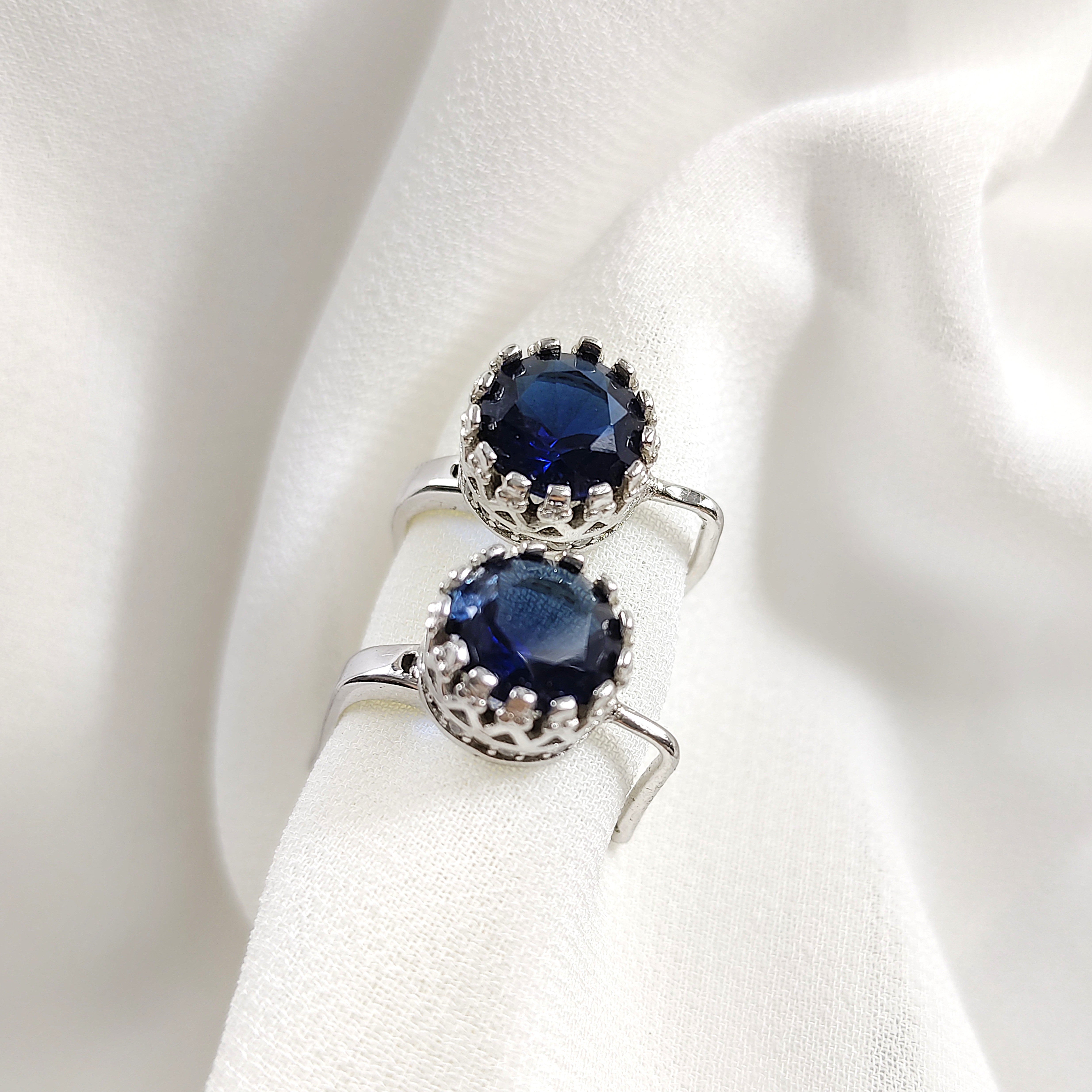 Boucles d’Oreilles en Argent 925 avec Pierre Bleue Royale Boucles d’Oreilles en Argent 925 avec Pierre Bleue Royale