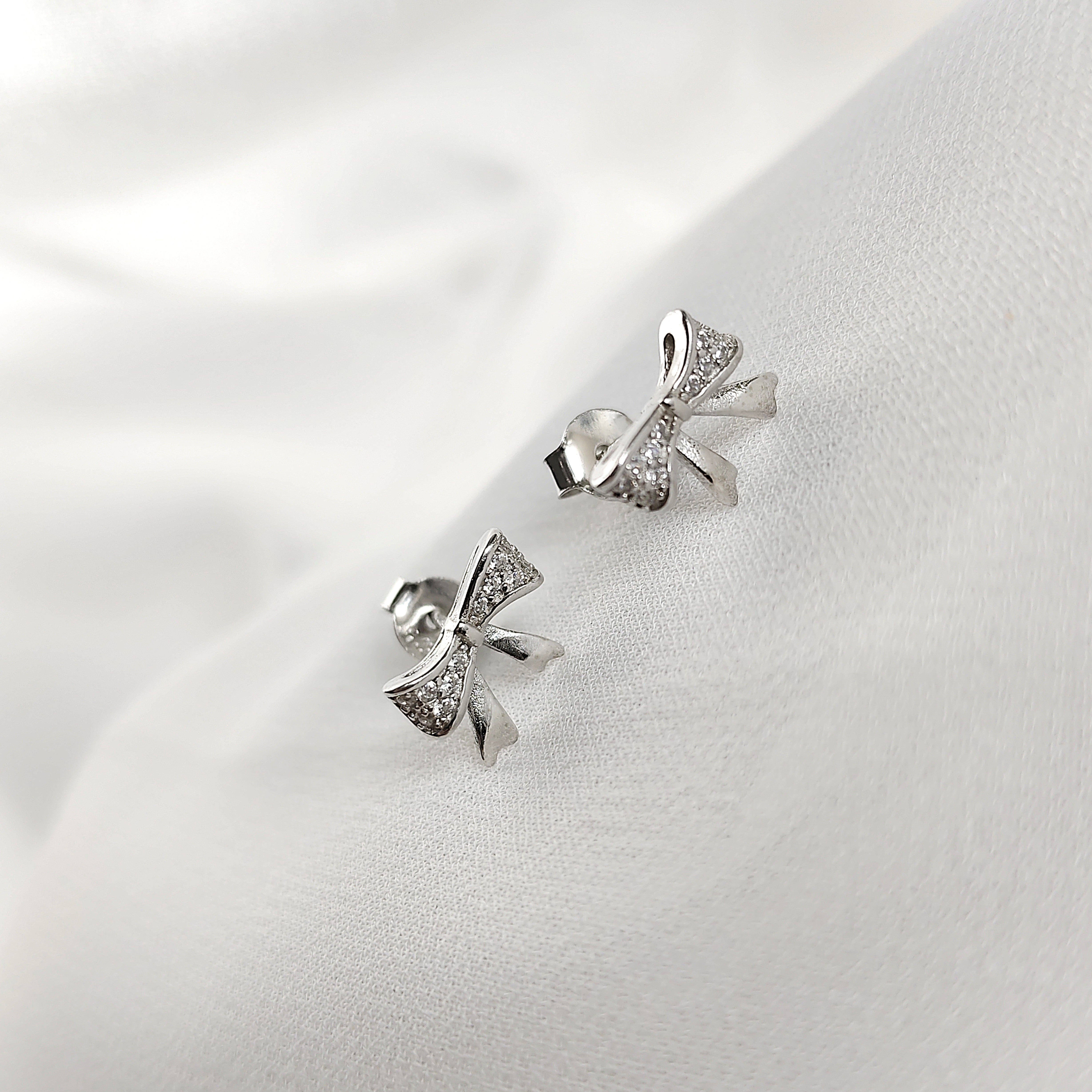Boucles d’Oreilles Nœud Élégant en Argent 925 Boucles d’Oreilles Nœud Élégant en Argent 925