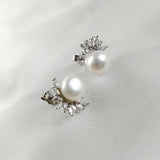 Boucles d’Oreilles Perle et Zircons en Argent 925 – Élégance Intemporelle Boucles d’Oreilles Perle et Zircons en Argent 925 – Élégance Intemporelle