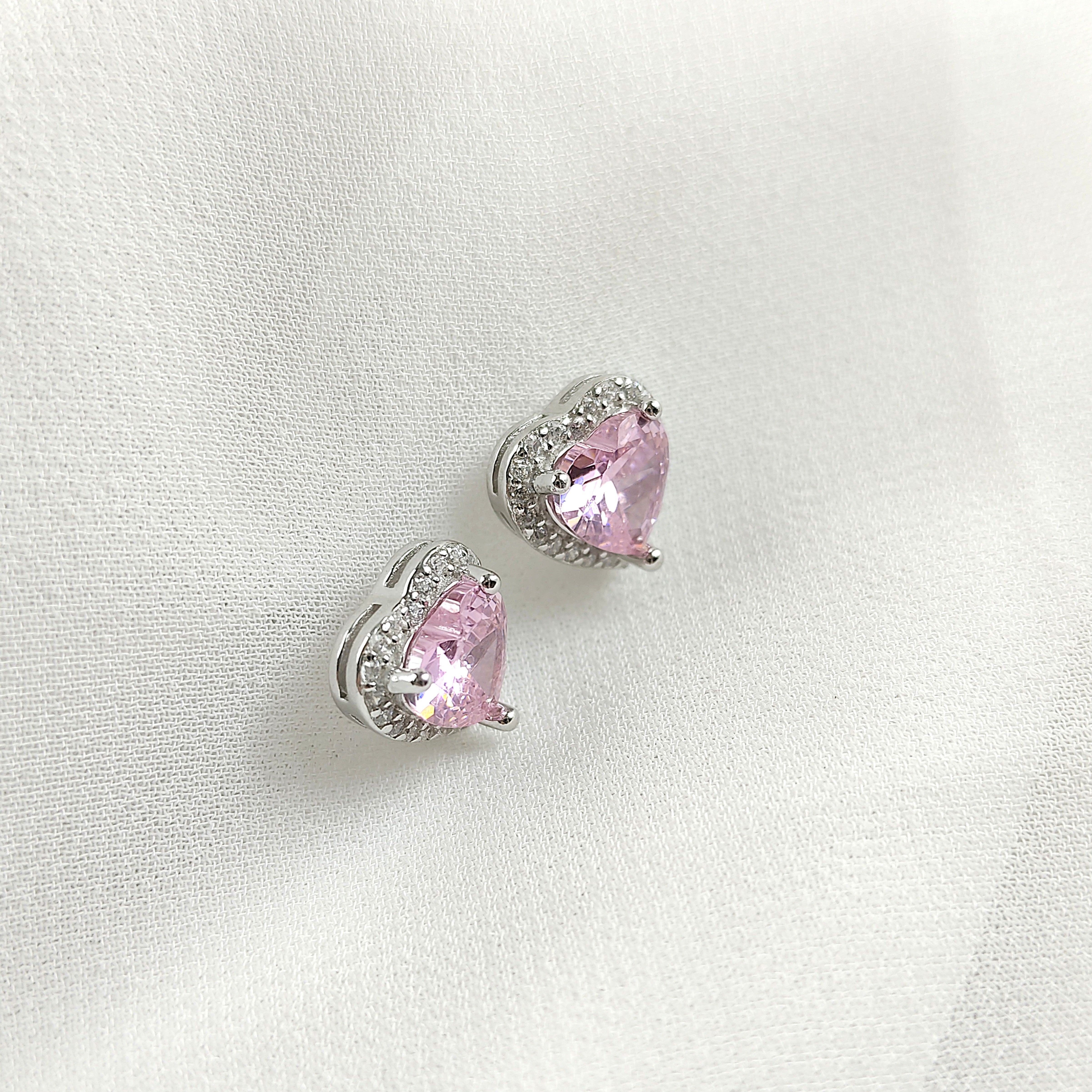 Boucles d’Oreilles Duo Cœur en Argent 925 – Rose & Violet Étincelant Boucles d’Oreilles Duo Cœur en Argent 925 – Rose & Violet Étincelant