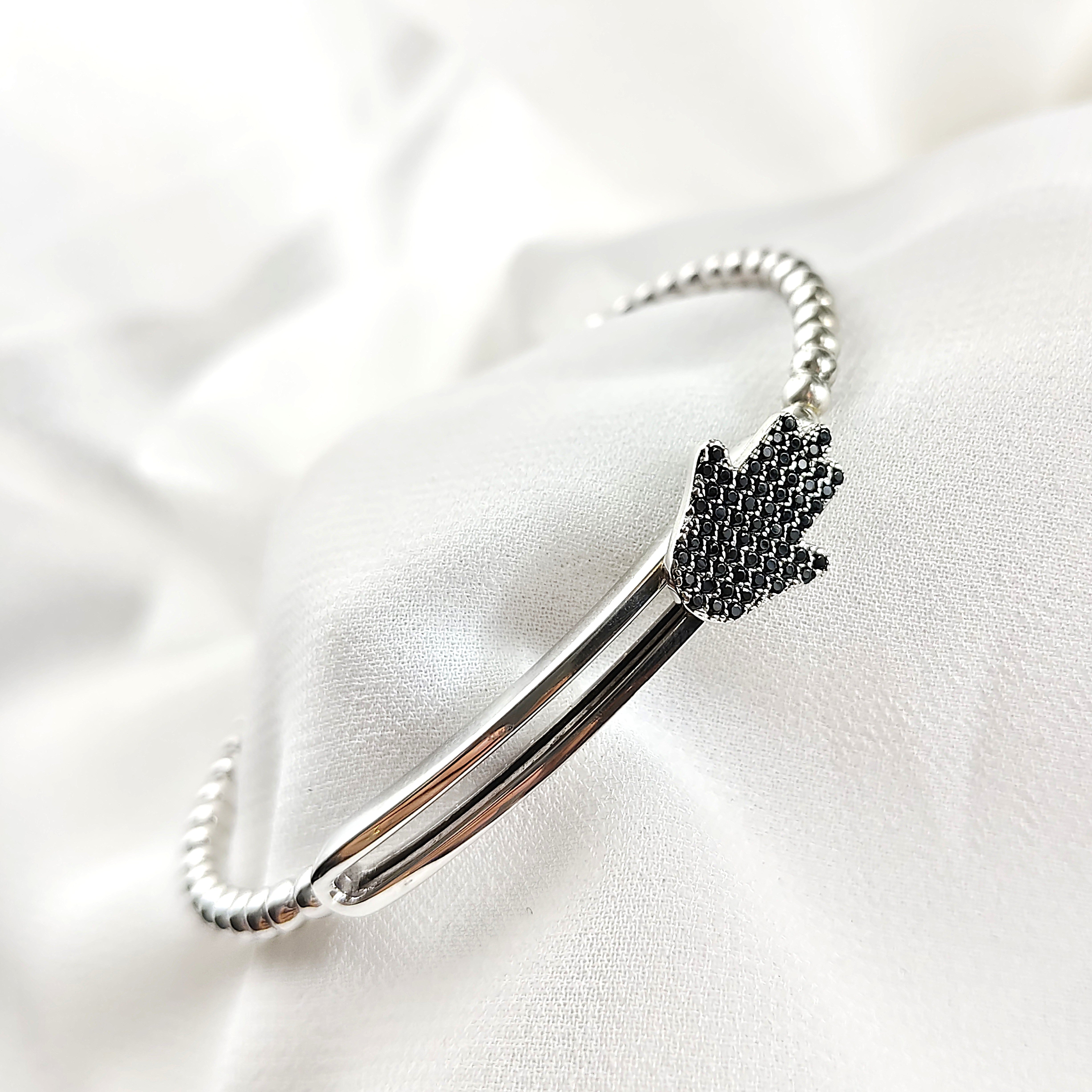 Bracelet Main de Fatma en Argent 925 – Protection & Élégance Bracelet Main de Fatma en Argent 925 – Protection & Élégance
