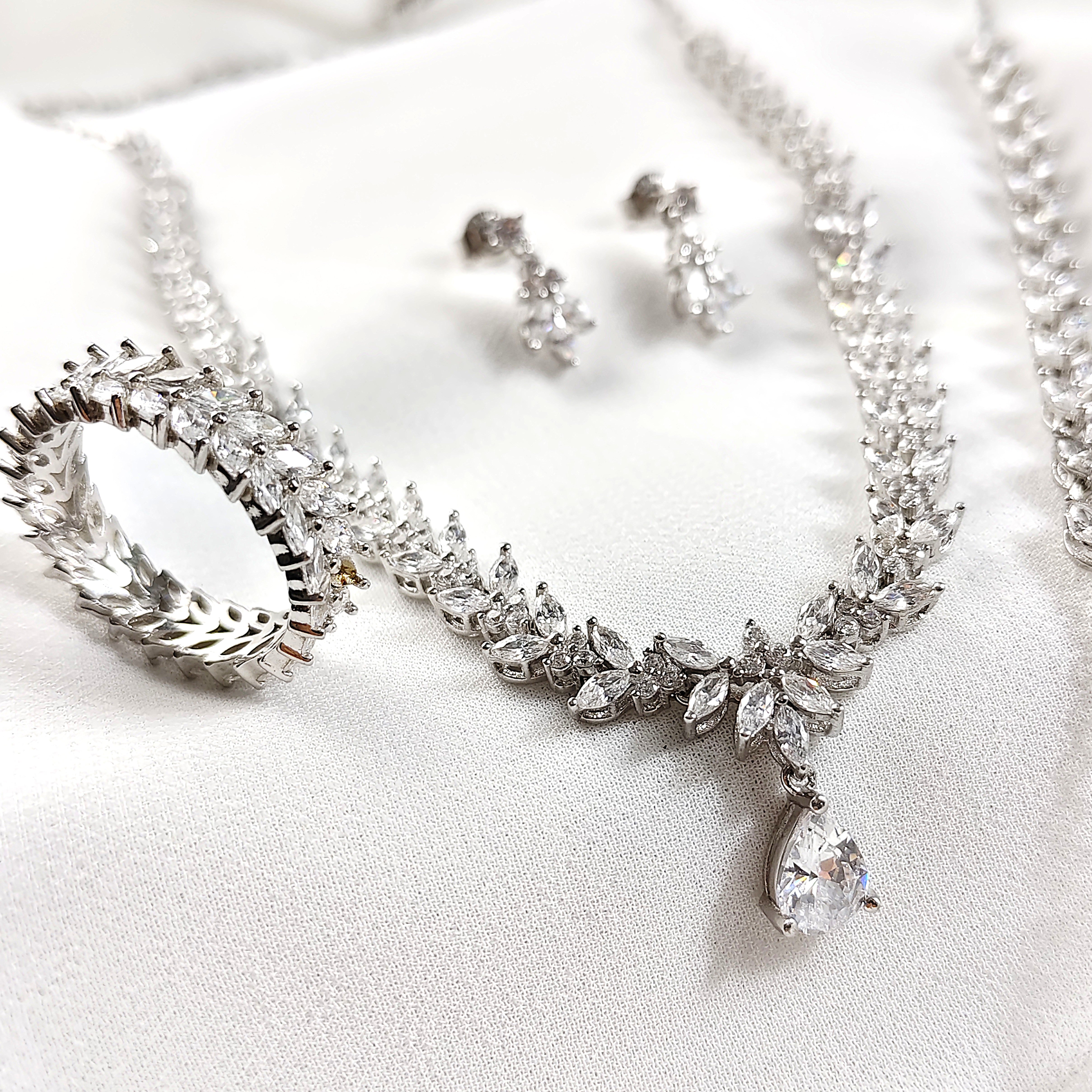 Parure Élégance Feuillage en Argent 925 Parure Élégance Feuillage en Argent 925