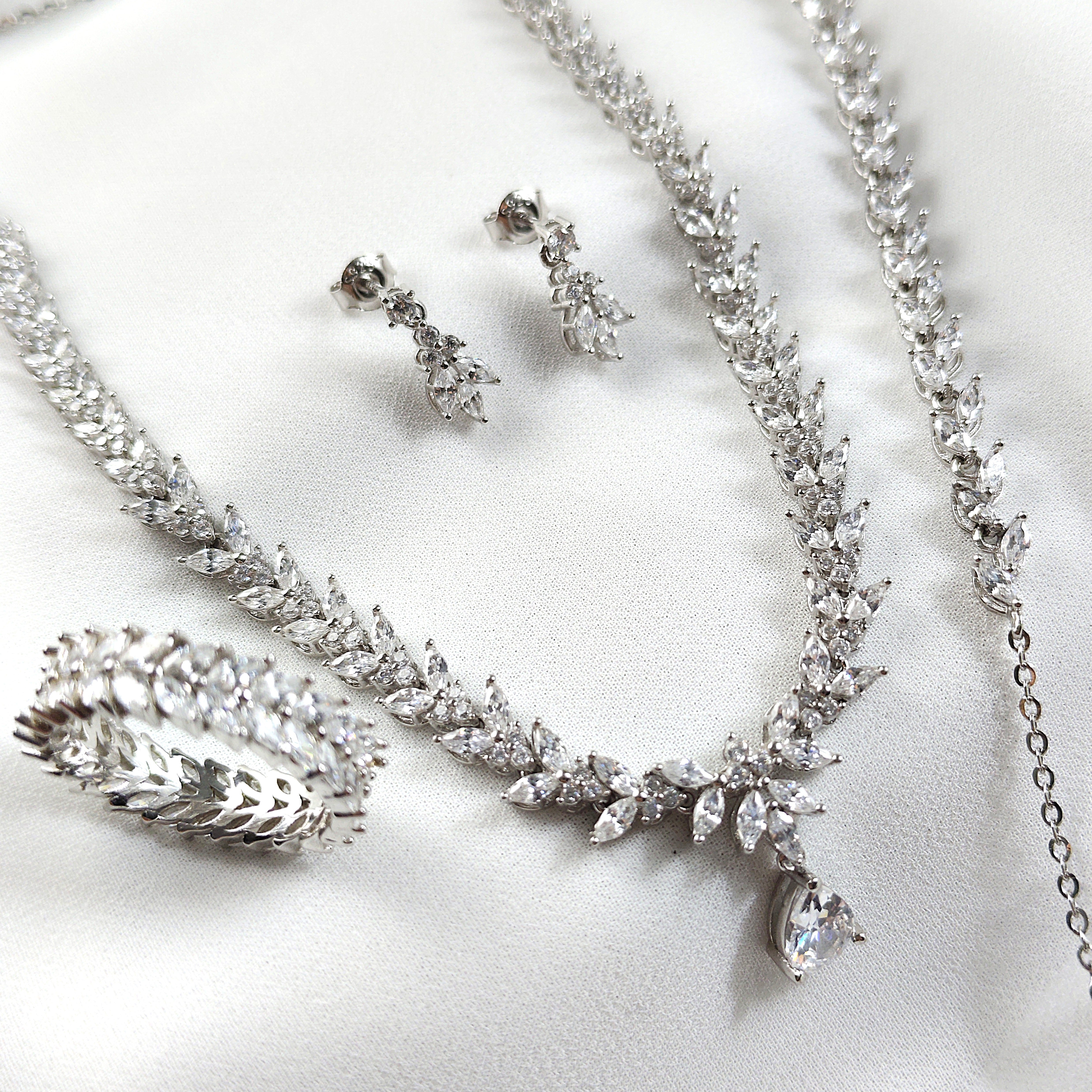 Parure Élégance Feuillage en Argent 925 Parure Élégance Feuillage en Argent 925