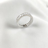 Bague en Argent 925 avec Zircons Étincelants – Élégance Intemporelle Bague en Argent 925 avec Zircons Étincelants – Élégance Intemporelle