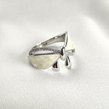 Bague en Argent 925 Plaqué Rhodium – Nœud Élégant & Cristaux Zircon Bague en Argent 925 Plaqué Rhodium – Nœud Élégant & Cristaux Zircon