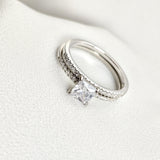 Bagues Alliance & Solitaire en Argent 925 Plaqué Rhodium – Pierre Carrée Zircon Bagues Alliance & Solitaire en Argent 925 Plaqué Rhodium – Pierre Carrée Zircon