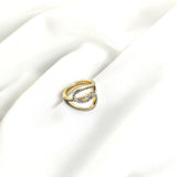 Bague en plaqué or design entrelacé pavée de zircons Bague en plaqué or design entrelacé pavée de zircons