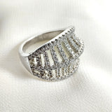 Bague en argent 925 ajourée pavée de zircons – Élégance moderne Bague en argent 925 ajourée pavée de zircons – Élégance moderne