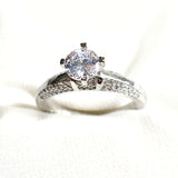 Bague en argent 925 solitaire sertie zircon – Élégance éternelle Bague en argent 925 solitaire sertie zircon – Élégance éternelle
