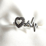 Bague en argent 925 battement de cœur et cœur zircon – Amour vibrant Bague en argent 925 battement de cœur et cœur zircon – Amour vibrant
