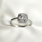 Bague en argent 925 sertie zircon carré – Élégance pure Bague en argent 925 sertie zircon carré – Élégance pure