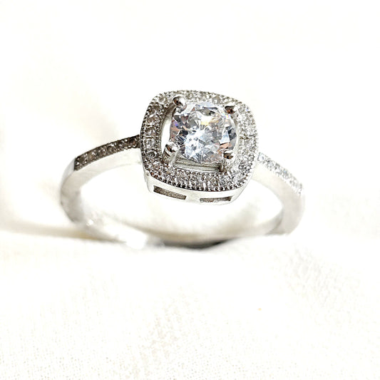Bague en argent 925 sertie zircon carré – Élégance pure