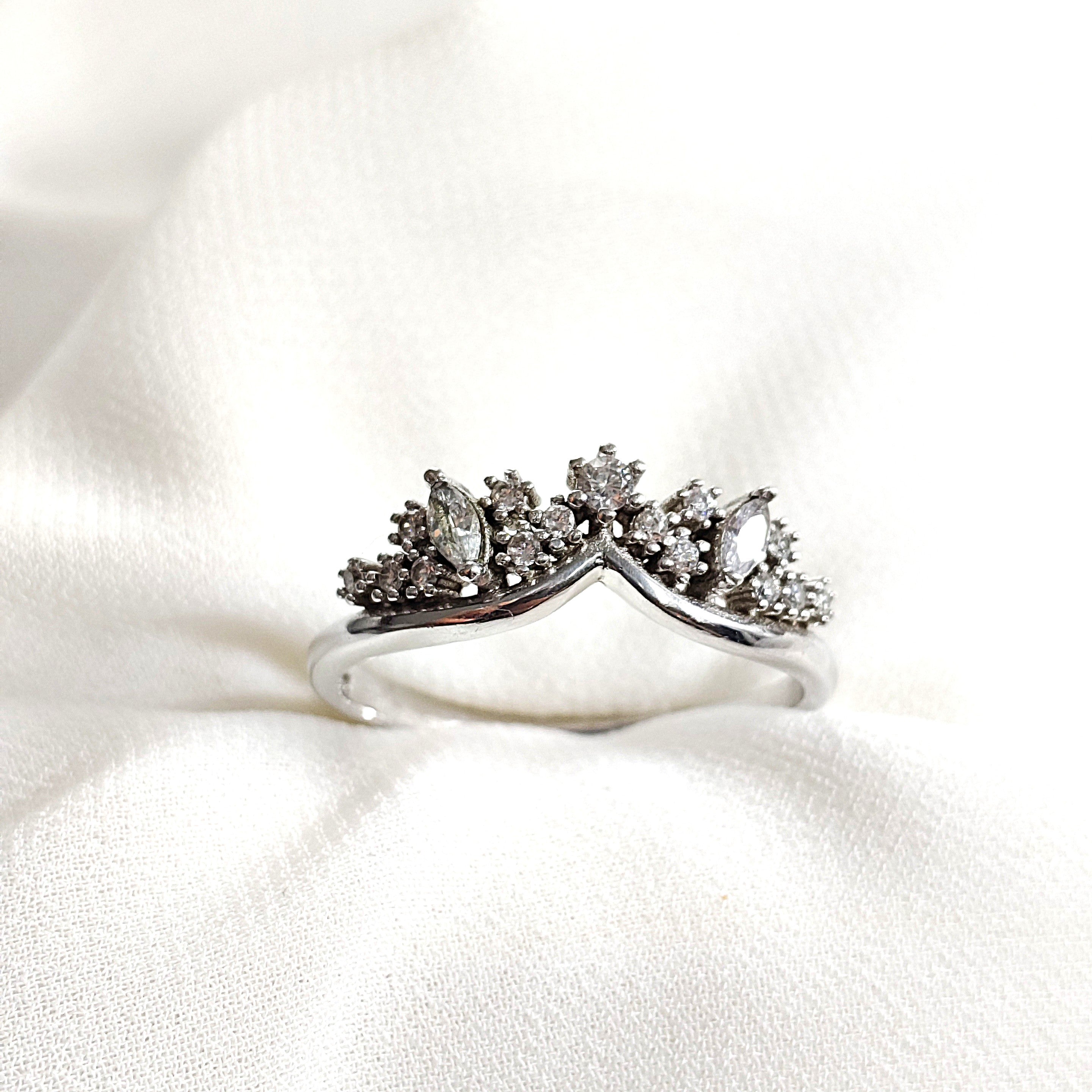 Bague en argent 925 couronne de princesse – Élégance royale Bague en argent 925 couronne de princesse – Élégance royale