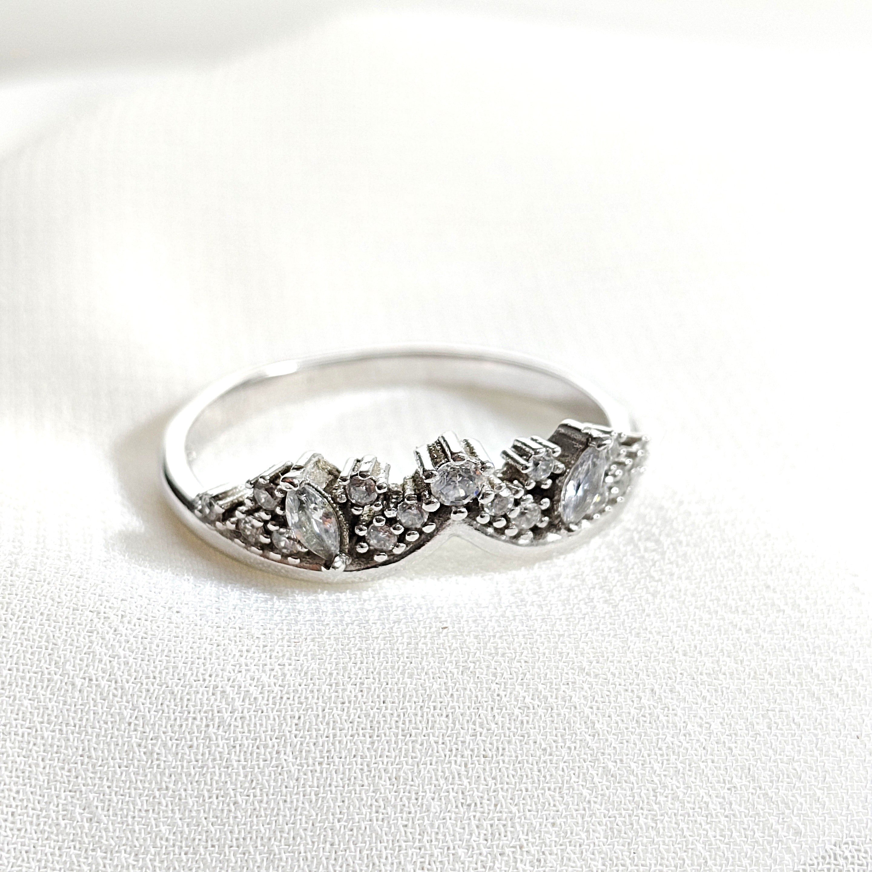 Bague en argent 925 couronne de princesse – Élégance royale Bague en argent 925 couronne de princesse – Élégance royale