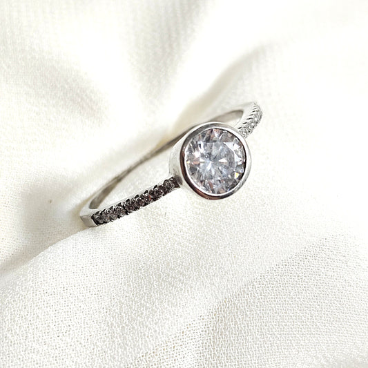 Bague en argent 925 solitaire moderne – Élégance intemporelle