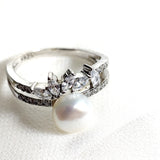 Bague en argent 925 perle et zircons – Élégance royale Bague en argent 925 perle et zircons – Élégance royale