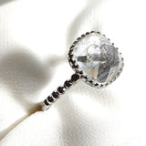 Bague en argent 925 avec pierre transparente – Élégance contemporaine Bague en argent 925 avec pierre transparente – Élégance contemporaine