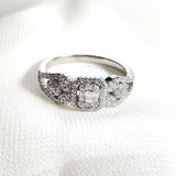 Bague en argent 925 sertie de zircons – Éclat de Luxe Bague en argent 925 sertie de zircons – Éclat de Luxe
