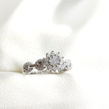 Bague en argent 925 fleur de diamant – Douceur Éternelle Bague en argent 925 fleur de diamant – Douceur Éternelle
