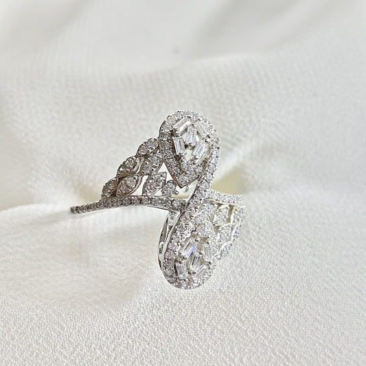 Bague en argent 925 entrelacée avec zircons – Élégance Infinie