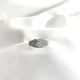 Bague en argent 925 avec zircon taille émeraude – Prestige Éclatant Bague en argent 925 avec zircon taille émeraude – Prestige Éclatant
