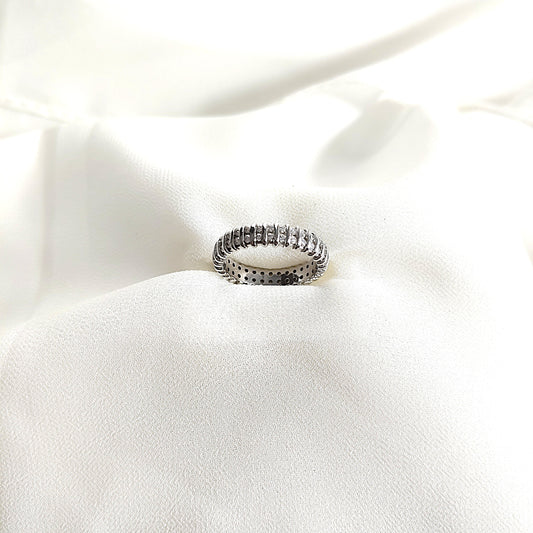 Bague en argent 925 pavée de zircons – Élégance Éternelle